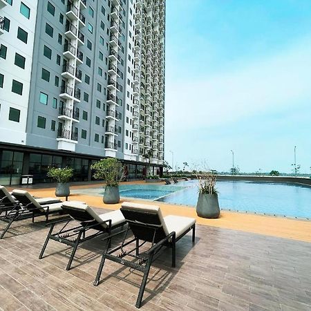 Apartamento Osaka Riverview Tangerang Exterior foto