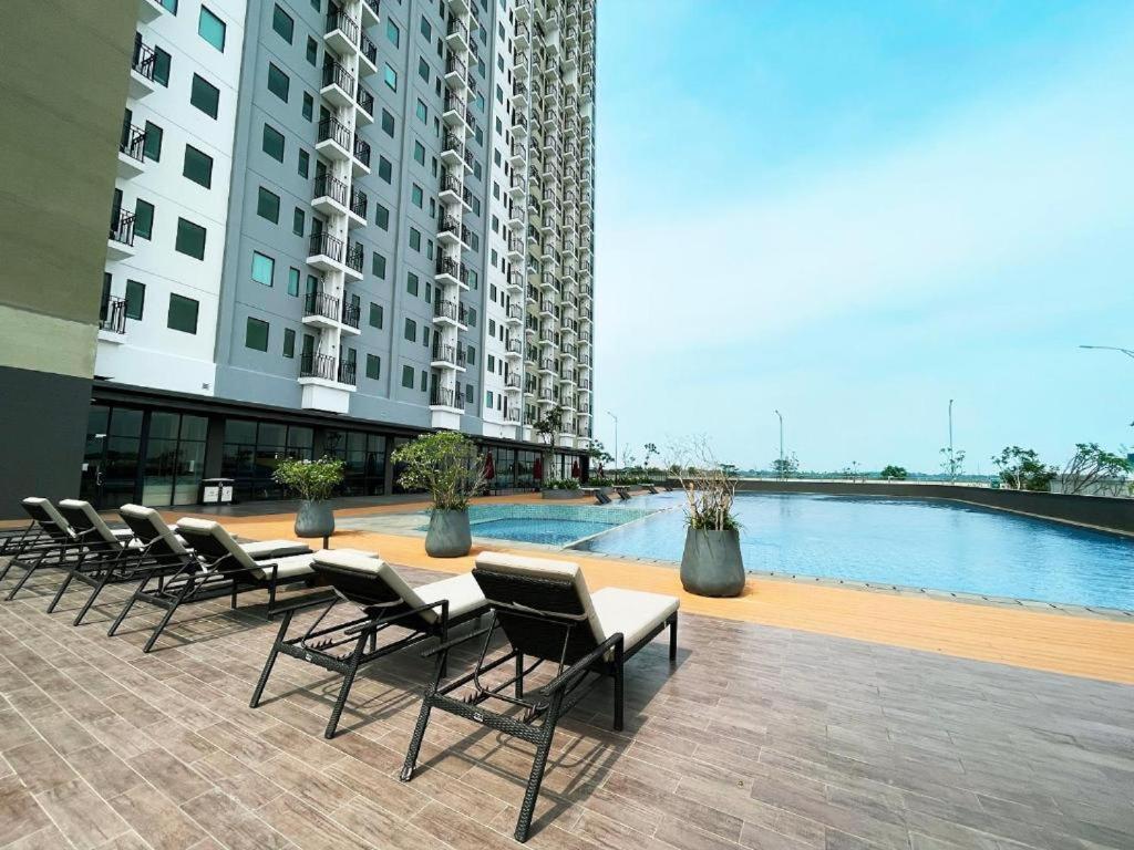 Apartamento Osaka Riverview Tangerang Exterior foto